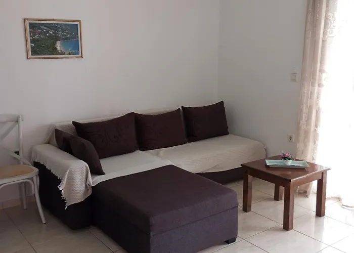 Apartament Sarakinos *