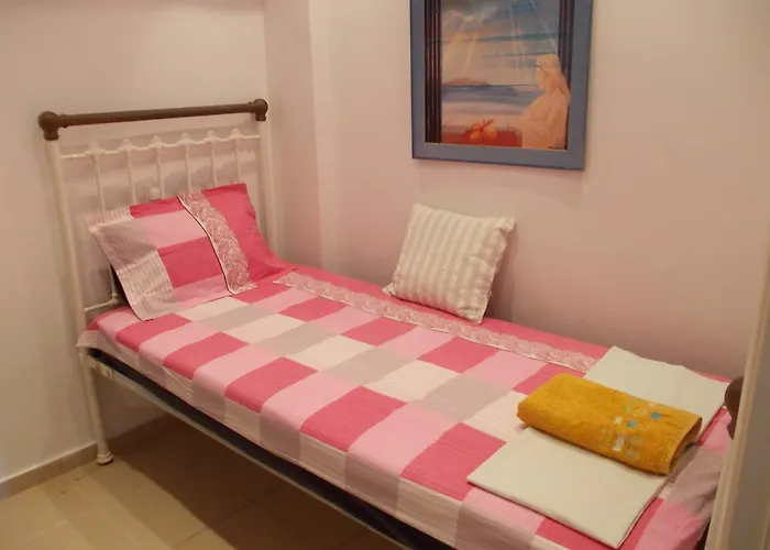 Sarakinos Apartament *