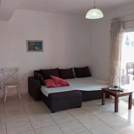 Sarakinos شقة برباتي