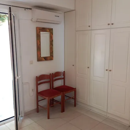 Sarakinos شقة برباتي