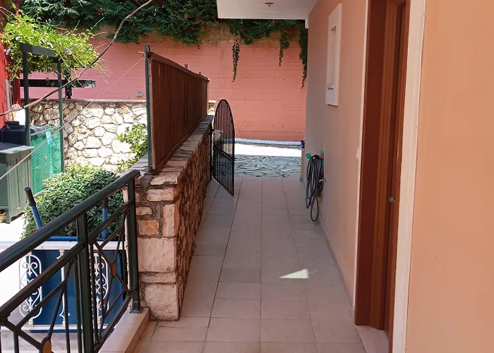 Sarakinos Apartamento *