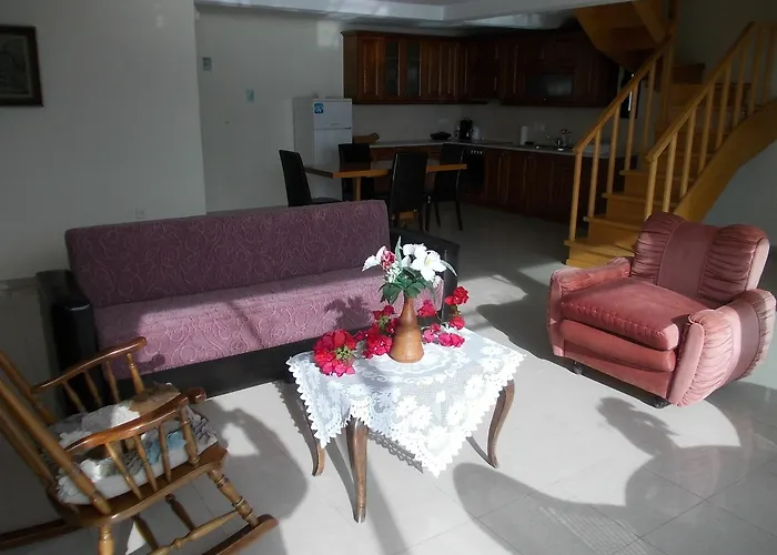 Apartamento Sarakinos *