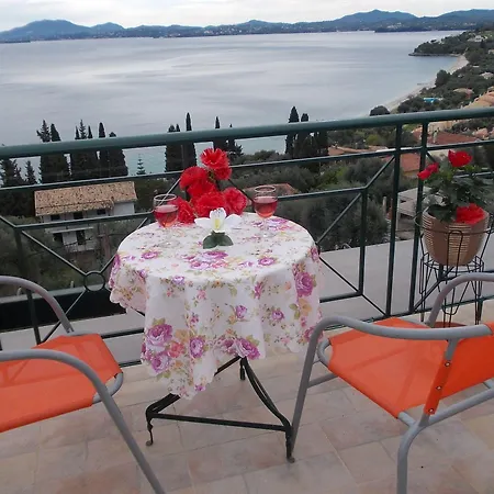 Sarakinos Apartment *