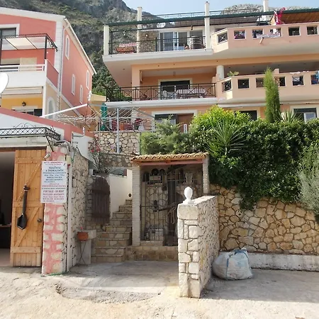 Sarakinos Apartment Barbati