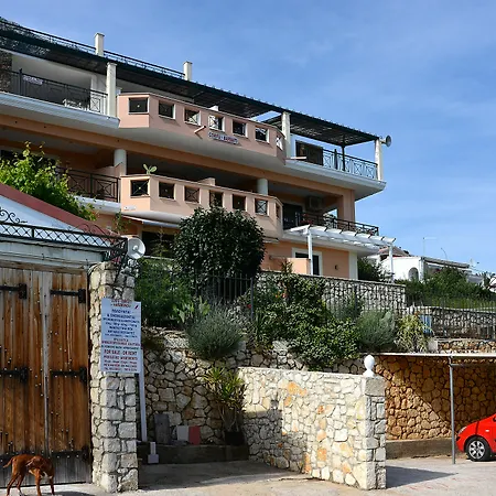 Sarakinos Apartment Barbati